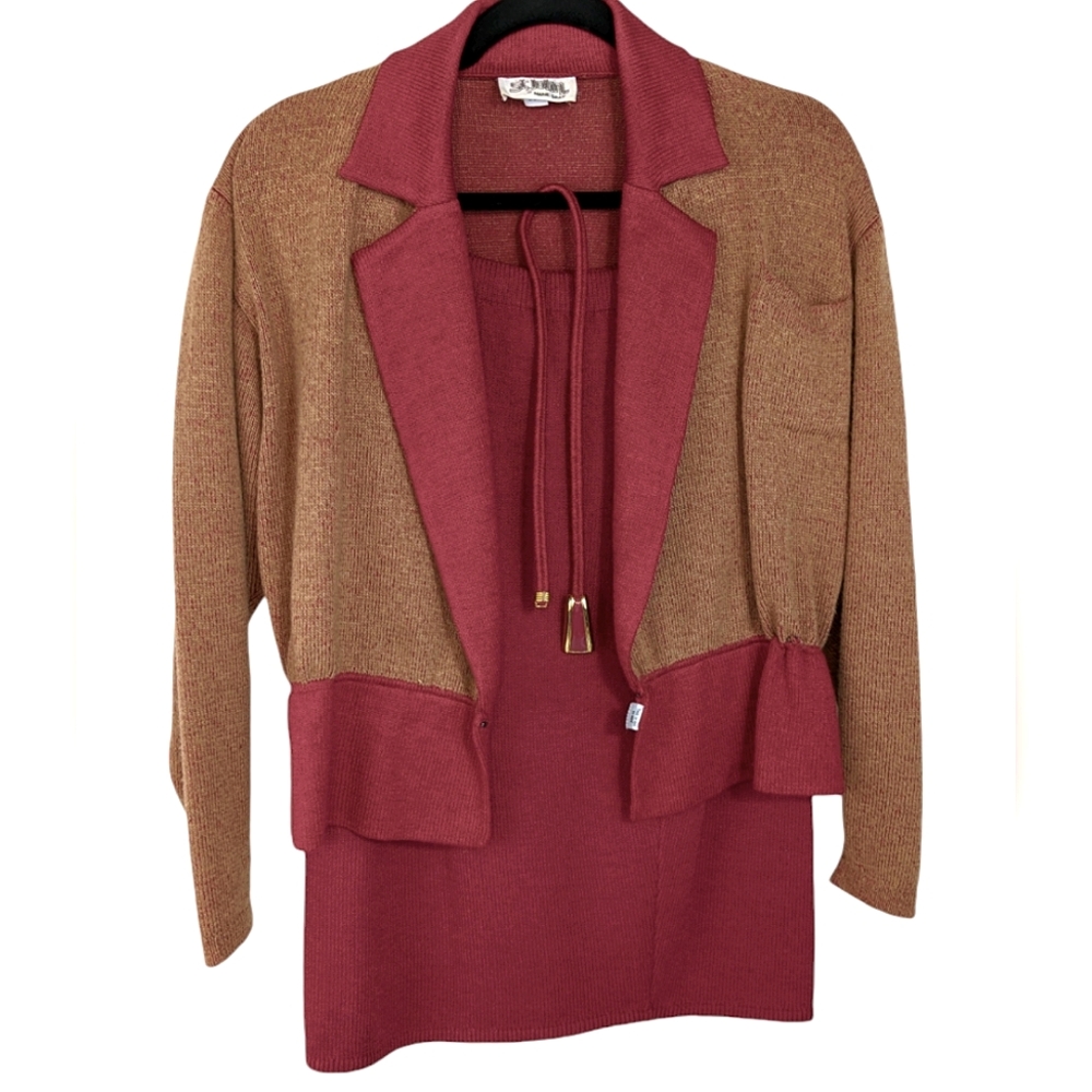 St John by Marie Gray Women's Brown and Maroon Set